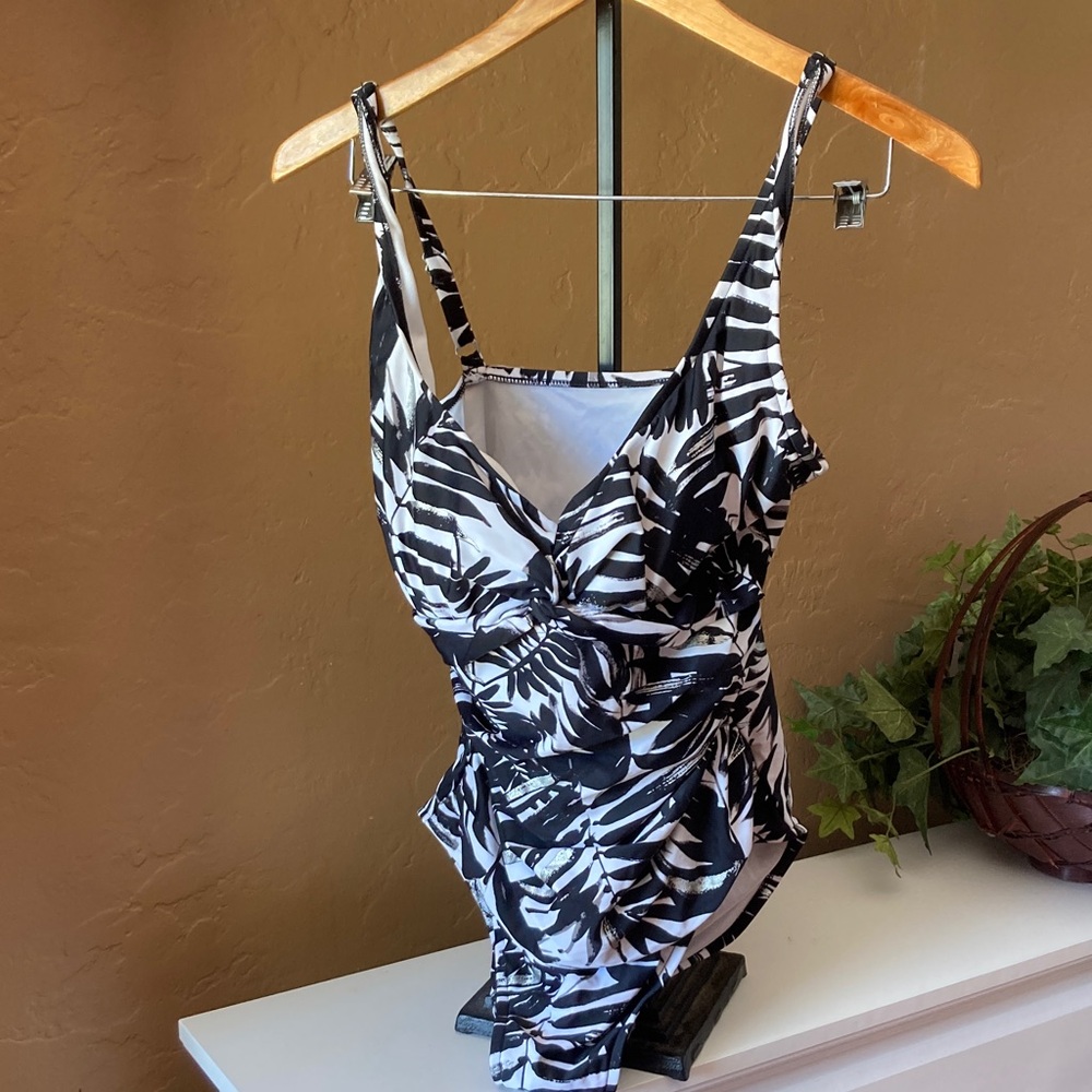 Maxine of Hollywood Black and White One Piece Swimsuit